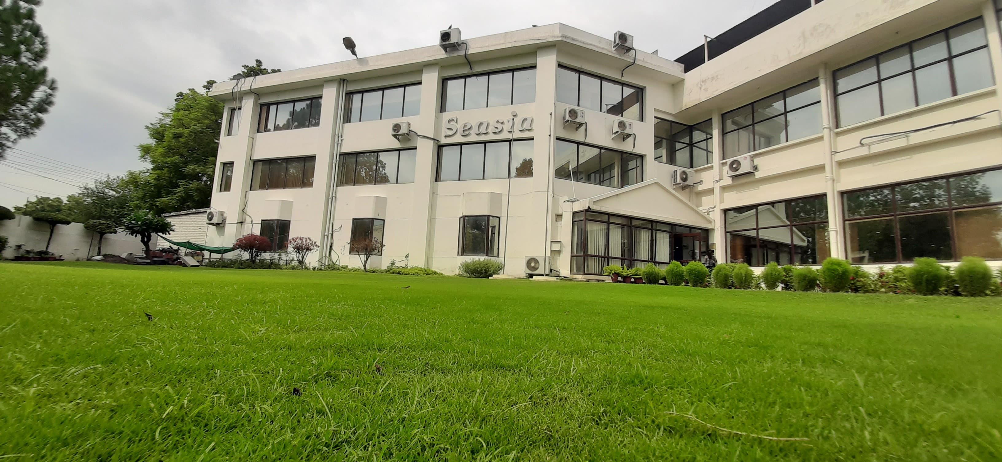 Company featured pictures