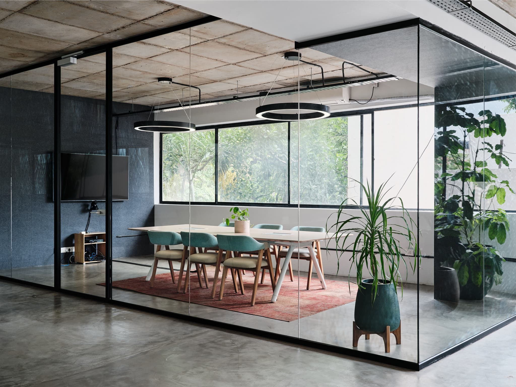 Company featured pictures