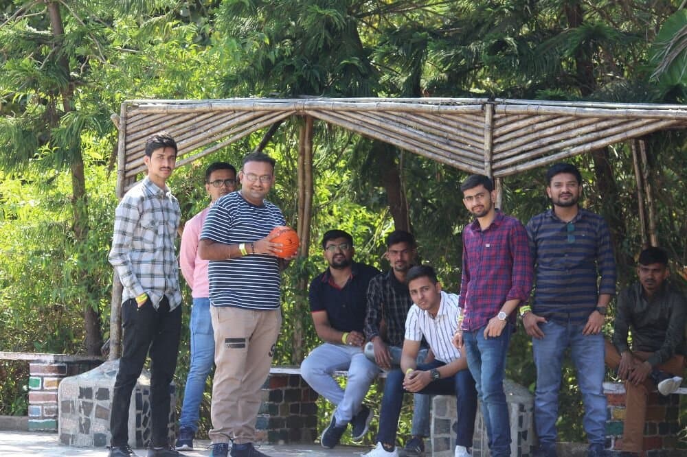Company featured pictures