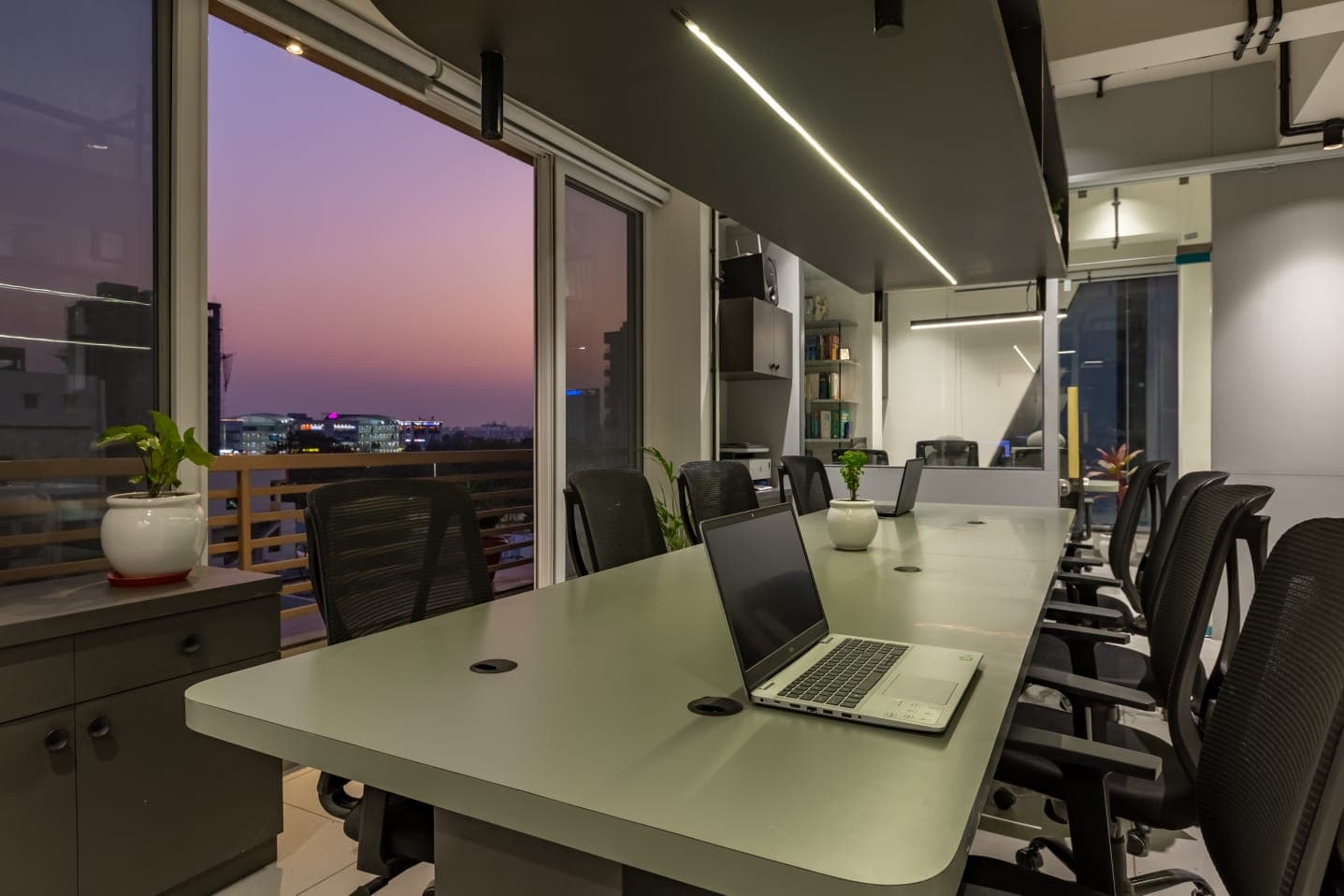 Company featured pictures