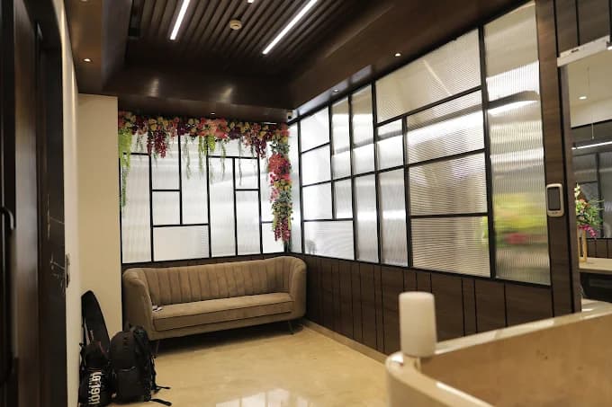 Company featured pictures